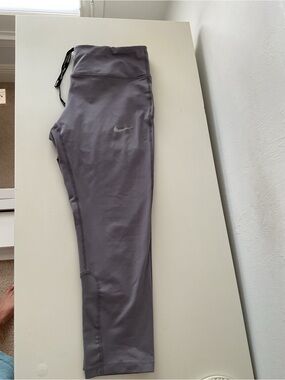 Nike Lavender-Gray High-Rise Leggings